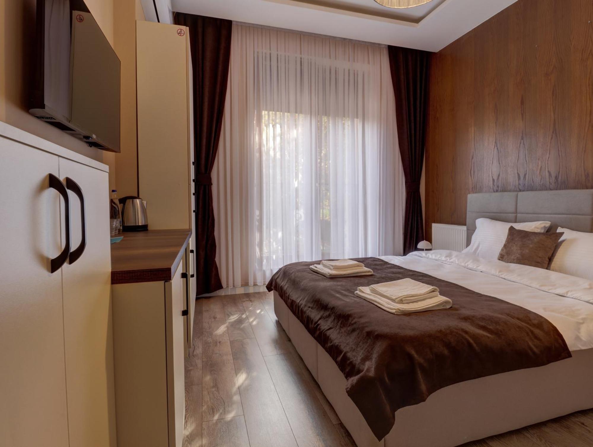 Midtown Prishtina Stays - Central Location Pristina Buitenkant foto