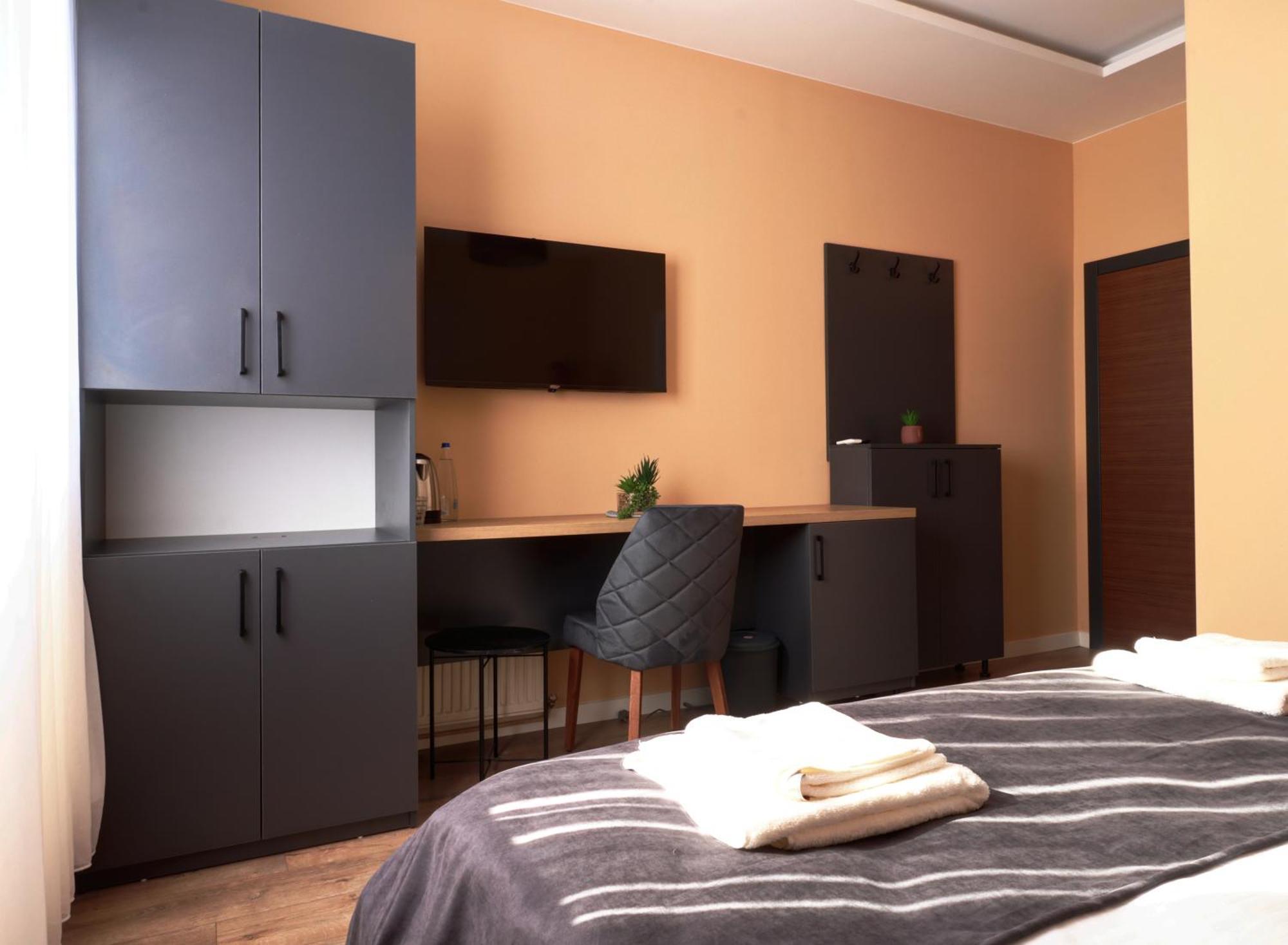 Midtown Prishtina Stays - Central Location Pristina Buitenkant foto